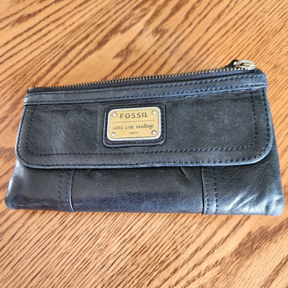Fossil leather wallet